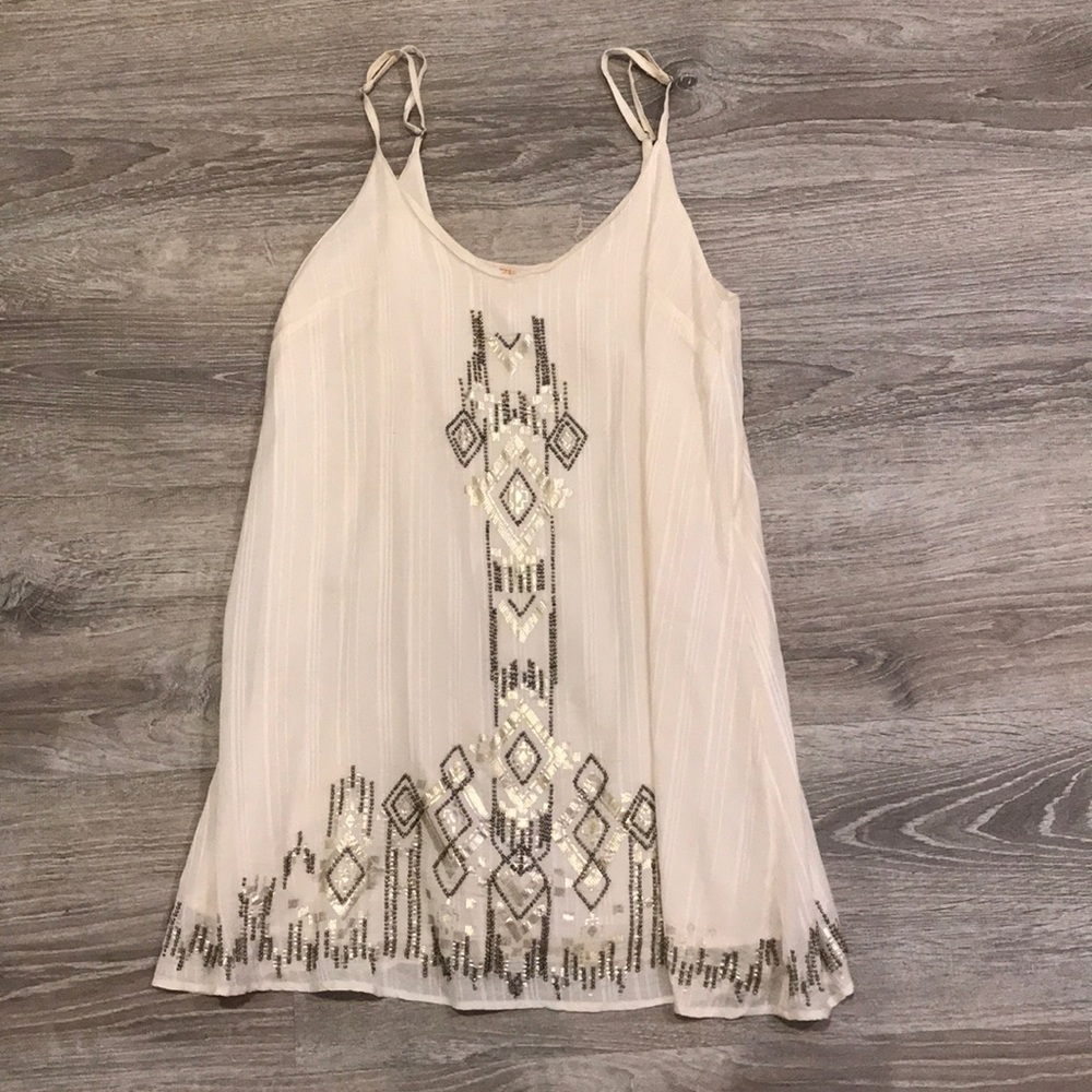 Pretty shift dress from billabong